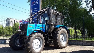АИС предлагает специальную комплектацию тракторов для лесных хозяйств